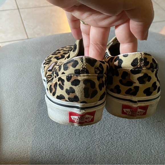 Vans - Picture 12 of 12